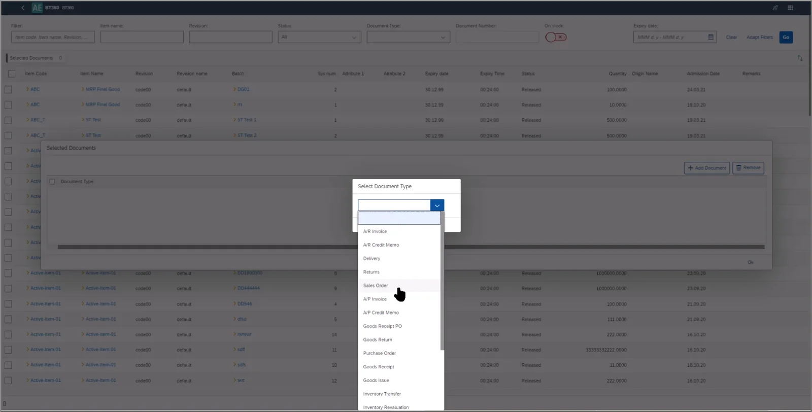 Batch Traceability 360 Select Document Type list with A/R Invoice, Delivery, Sales Order, and other document types