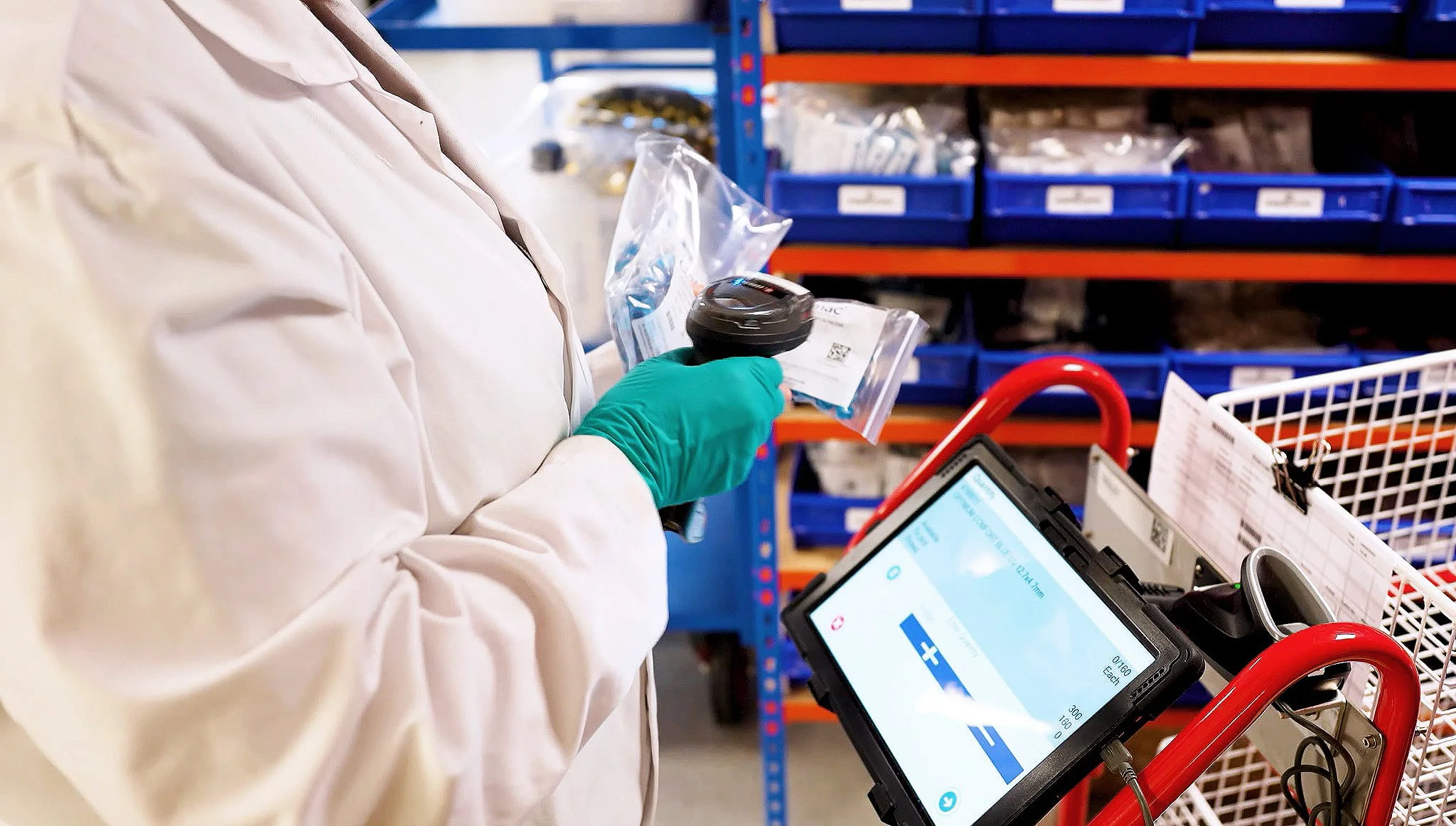 Scanning stock with a handheld device connected to CompuTec WMS